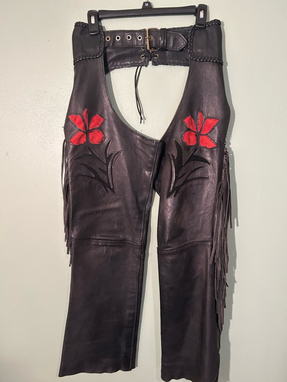 Vintage Black Leather Fringe Women’s Chaps with Red Flower Appliqué size Medium